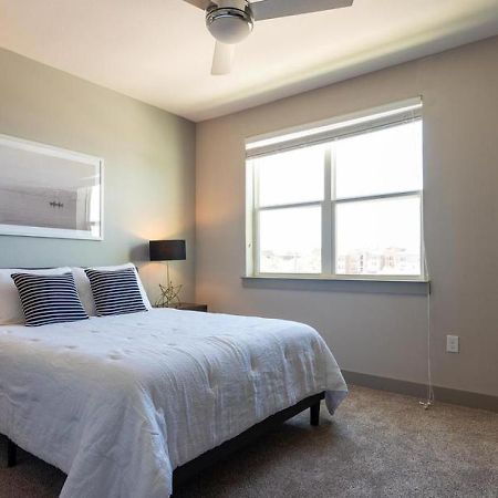 Landing Modern Apartment With Amazing Amenities Austin Exterior foto