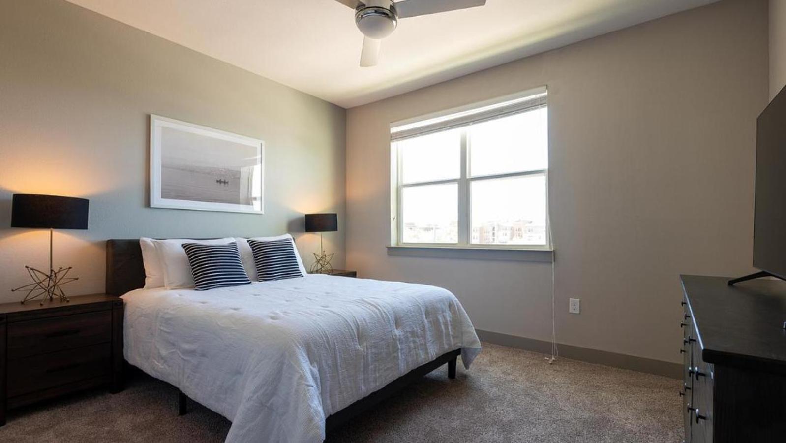 Landing Modern Apartment With Amazing Amenities Austin Exterior foto